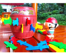 Brinquedo pula pirata com espadas