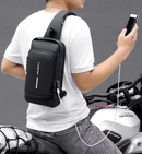 Mochila Anti-Furto com Senha Usb Slim Bag